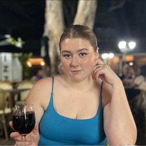 Meet your Posher, Georgia